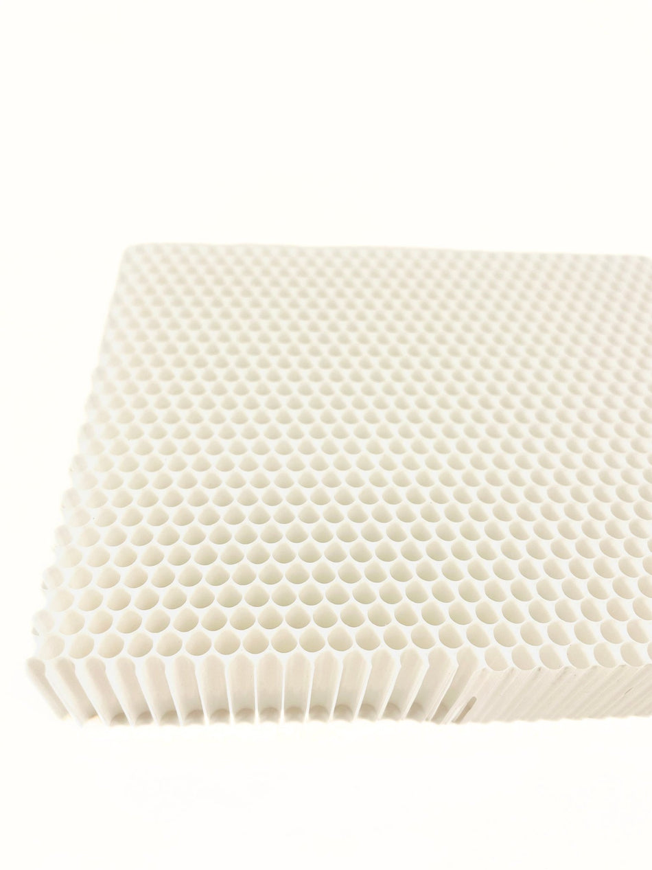 Hillphoenix 125 Cell 1 x 4 x 48 White Honeycomb P027765G