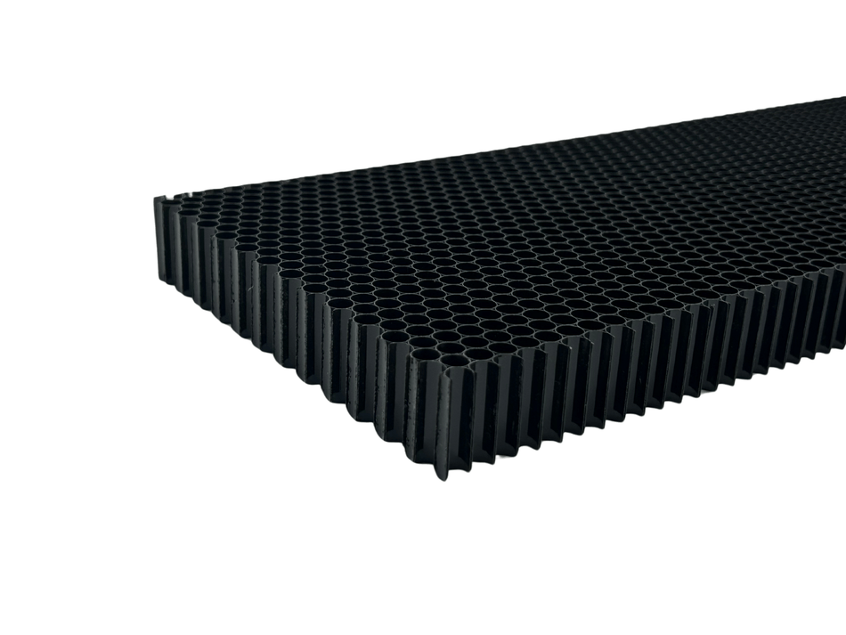 Hillphoenix 1" x 5" x 48" Black Honeycomb P028069CBK