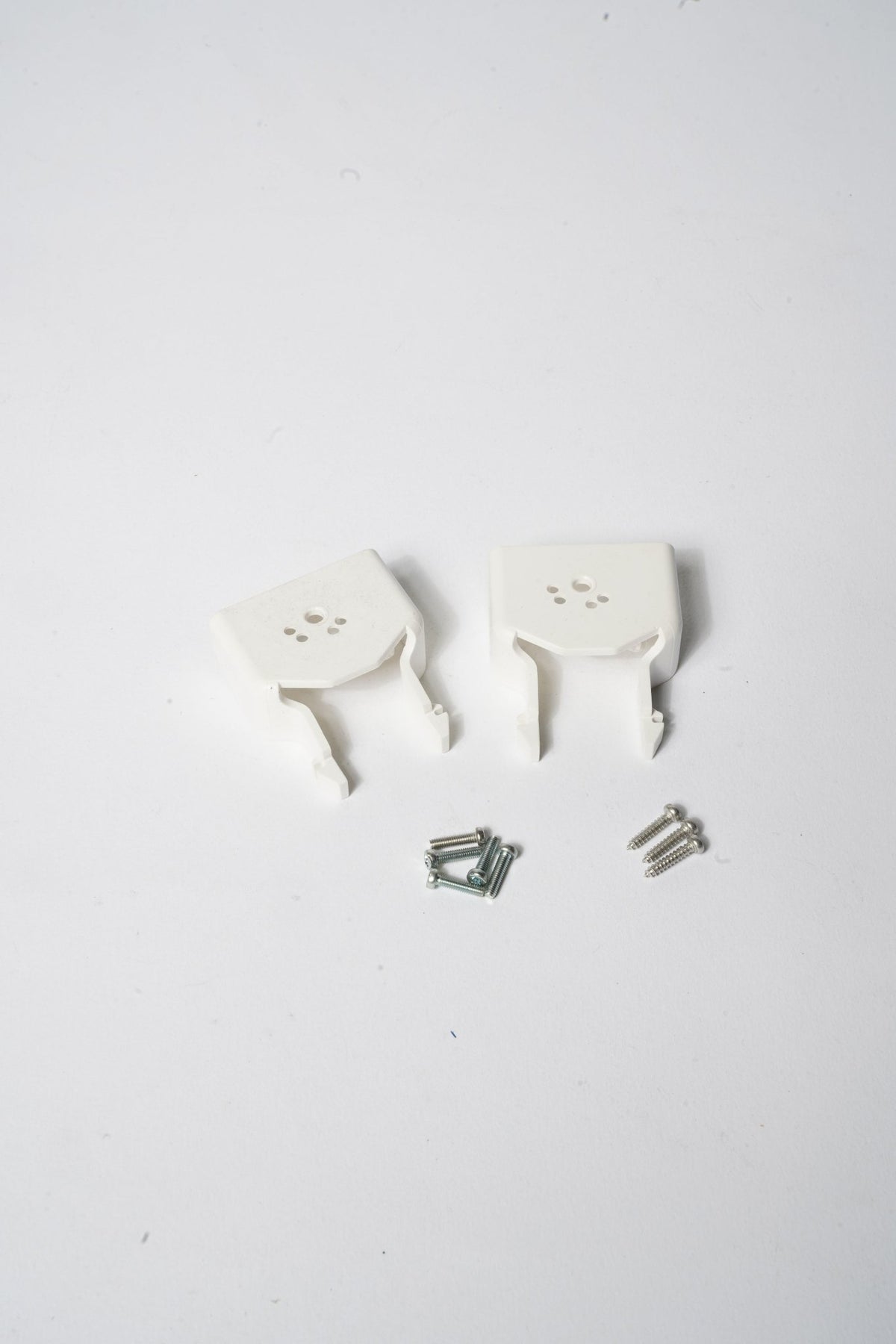 White Clips with Screws, 2-Piece, B223958 - Commercial Climate Supply
