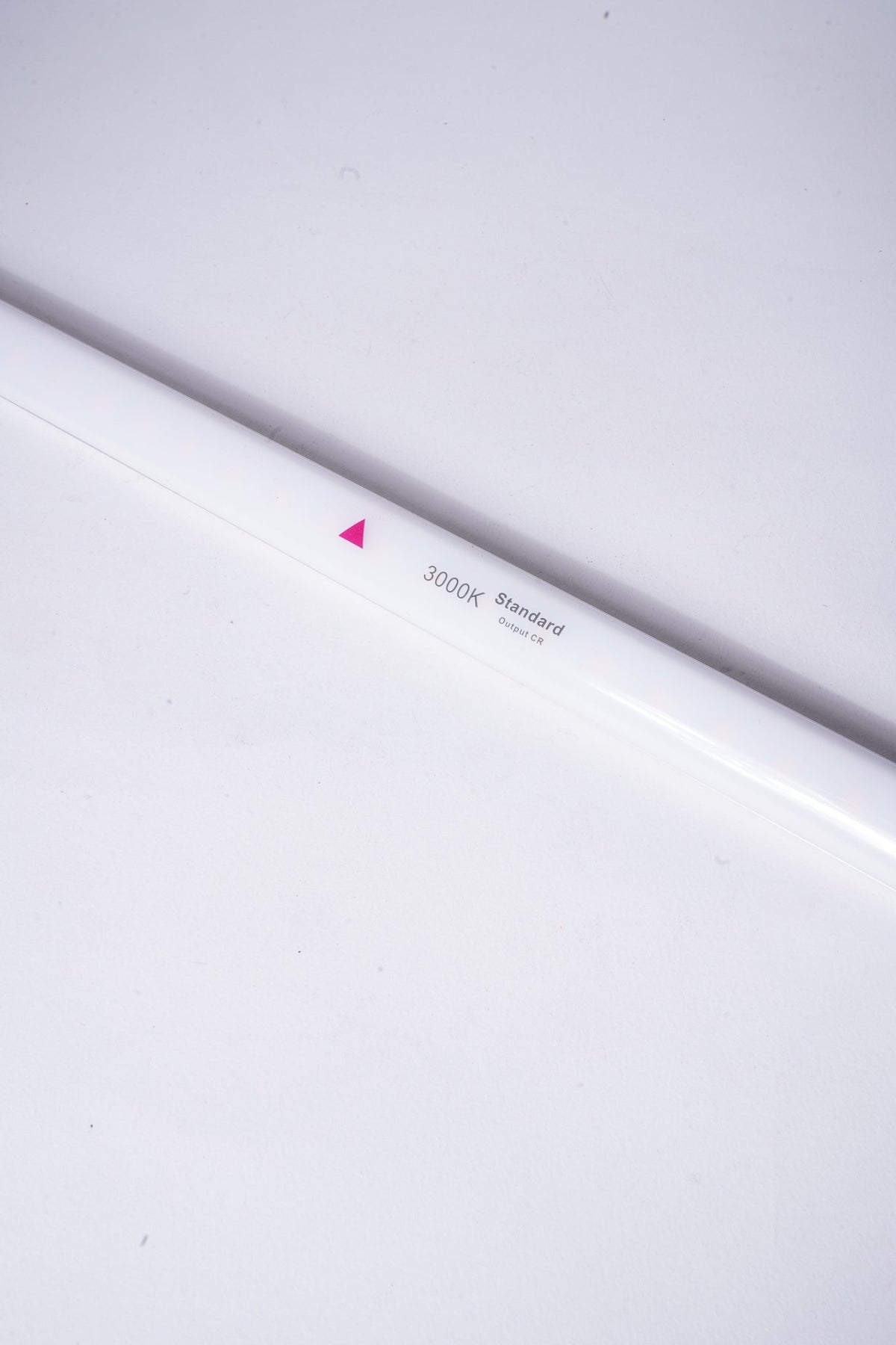 HILL PHOENIX BARKER - 315103 - LED LIGHT 24" C4, DAISY CHAIN 3000K - Commercial Climate Supply