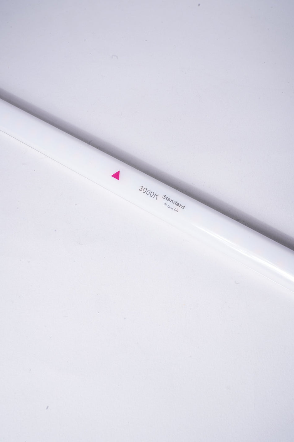 HILL PHOENIX BARKER - 315103 - LED LIGHT 24" C4, DAISY CHAIN 3000K - Commercial Climate Supply